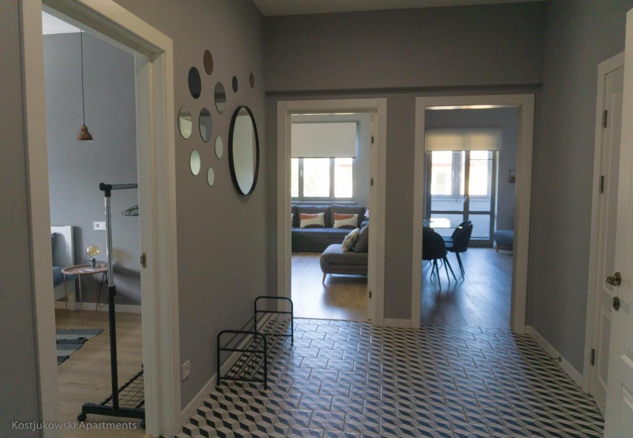 Apart-Hotel Kostjukowski Apartments Nizhynska 17 Lviv Buitenkant foto