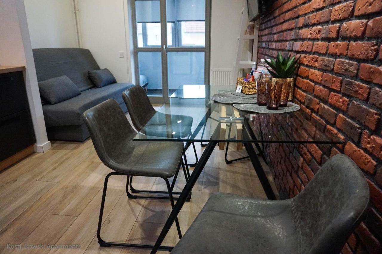 Apart-Hotel Kostjukowski Apartments Nizhynska 17 Lviv Buitenkant foto