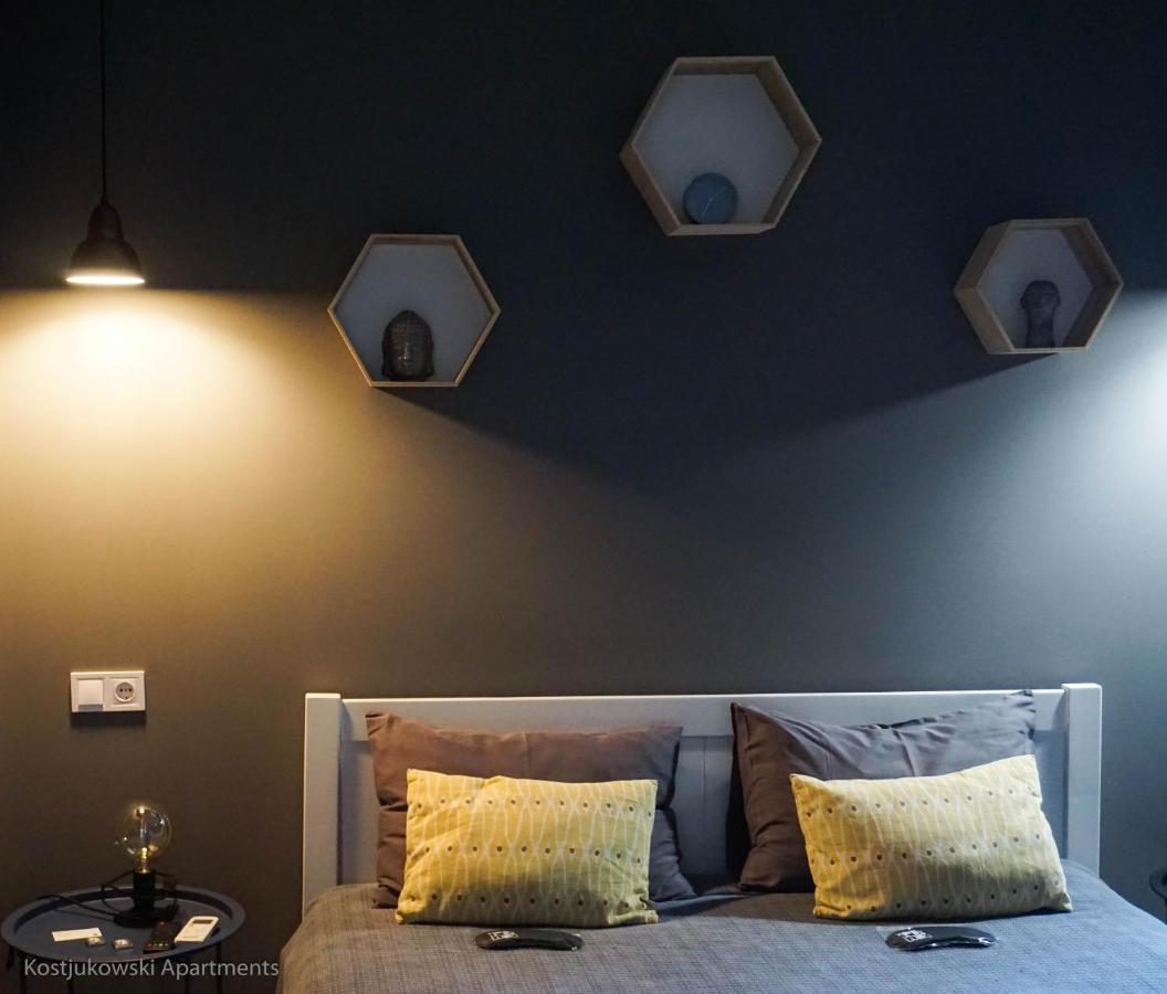 Apart-Hotel Kostjukowski Apartments Nizhynska 17 Lviv Buitenkant foto